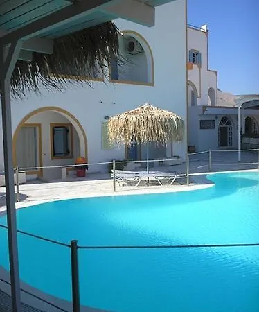 Anemos Lounge Hotel Perissa (Santorini)