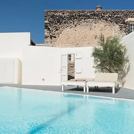 Anemos Lounge Perissa (Santorini)